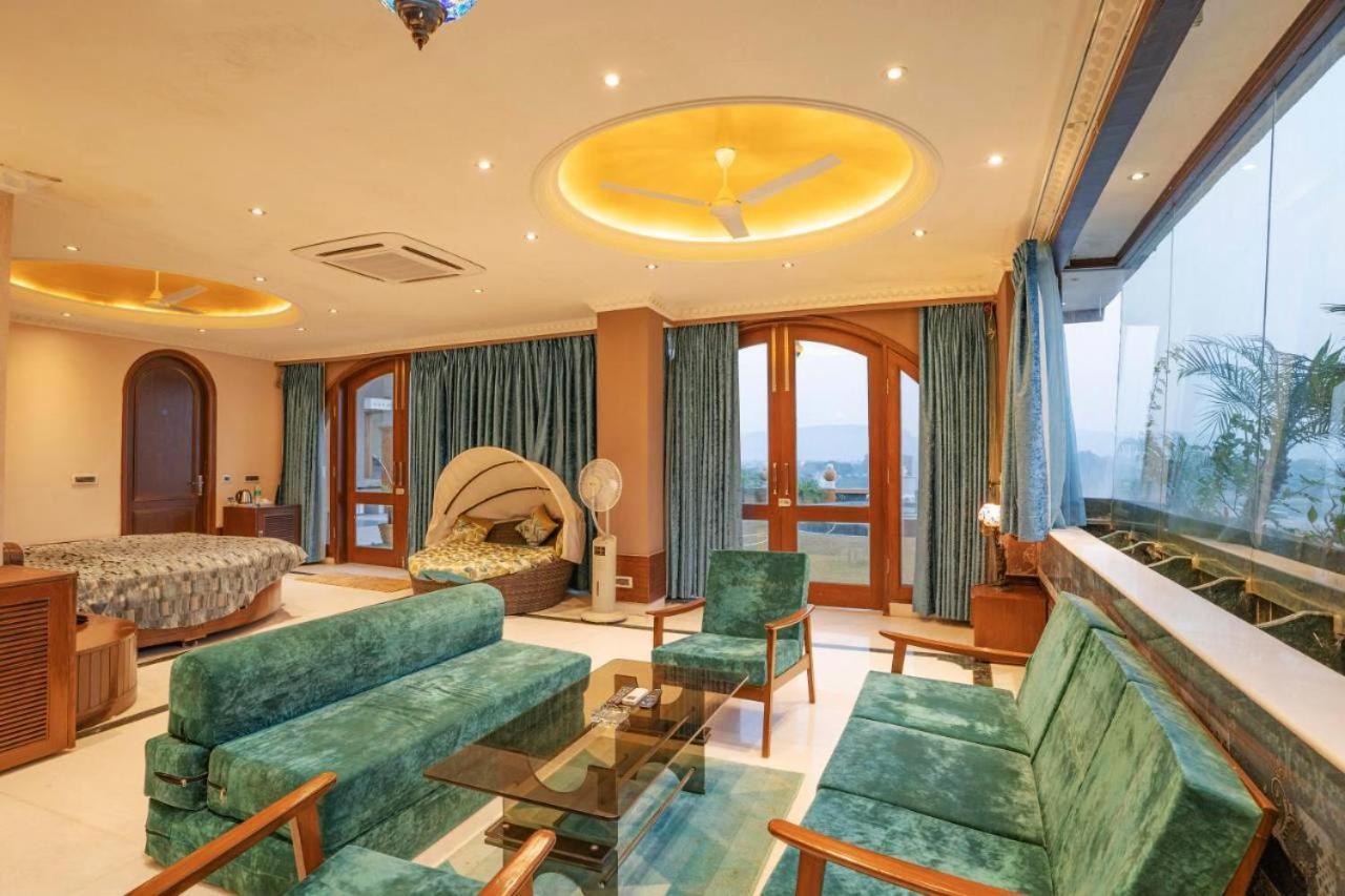 Treehouse Narmade A Riverfront Resort & Spa Narmadapuram Hoshangabad Zewnętrze zdjęcie