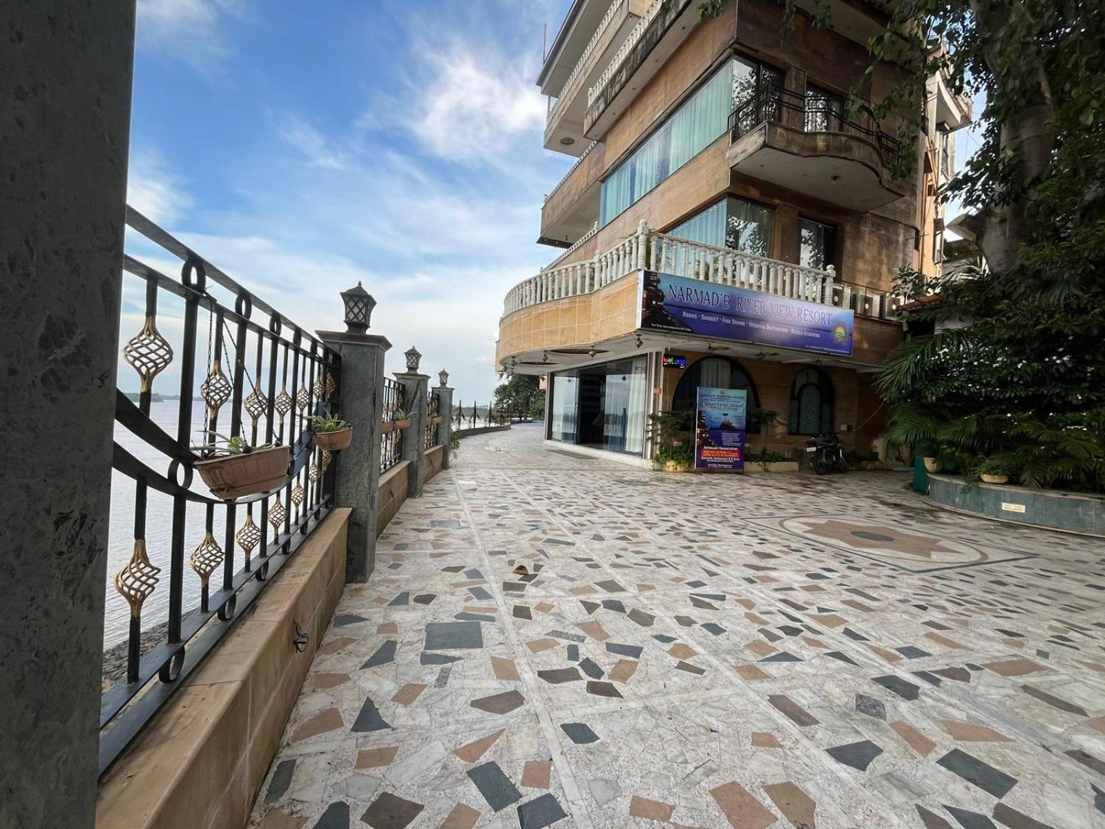 Treehouse Narmade A Riverfront Resort & Spa Narmadapuram Hoshangabad Zewnętrze zdjęcie
